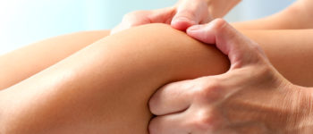Athlet therapeutische Wadenmuskel - Massage